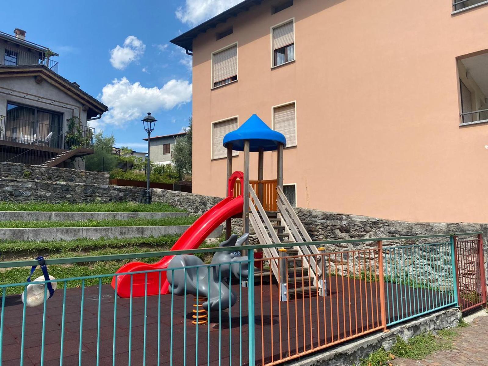The Rose - Apartment Front Lake Cremia Εξωτερικό φωτογραφία
